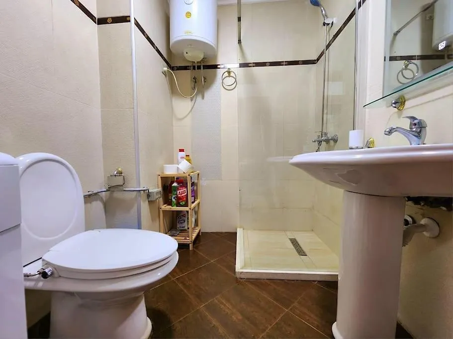 One Bd Flat Near Center With 24H Self Check In Apartamento Tirana