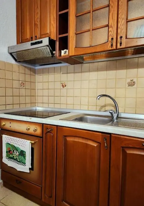 One Bd Flat Near Center With 24H Self Check In Apartamento Tirana 0*,