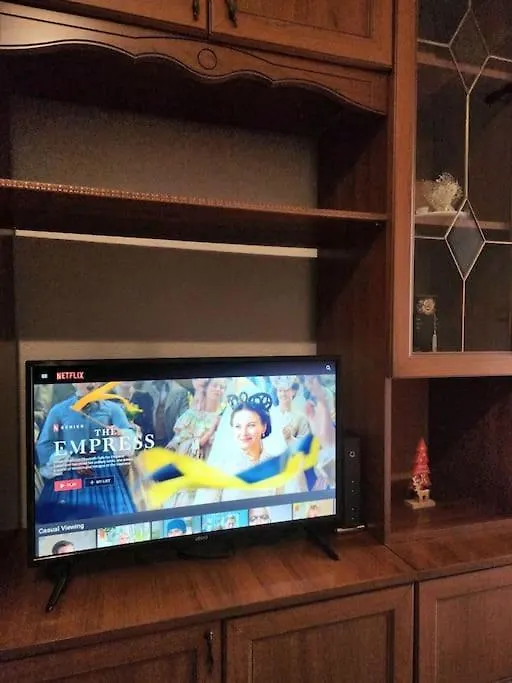 One Bd Flat Near Center With 24H Self Check In Apartamento Tirana